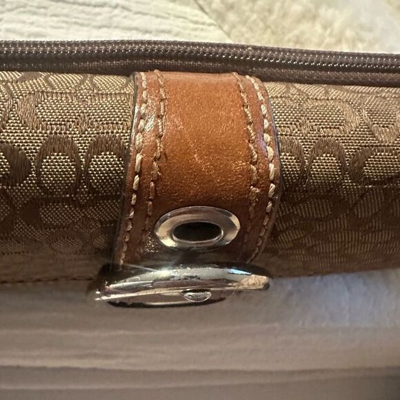 Coach Signature long  Tan and Brown Monogram Wallet - Picture 4 of 17